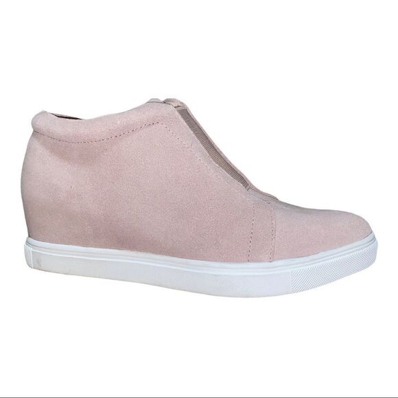 Aqua College Light Pink Glady Waterproof Suede Sneakers 9.5M NWT - Picture 1 of 7